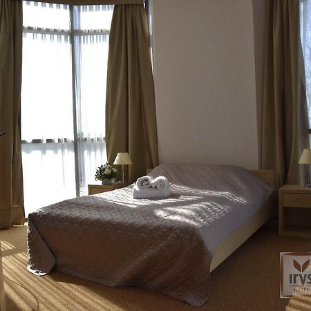 Irys Hotel Micigozd Bagian luar foto